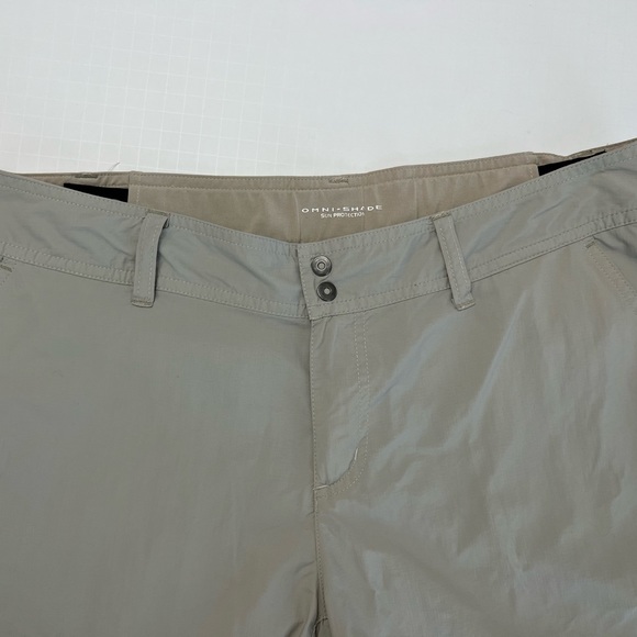 Columbia Omni Shade Hiking Shorts Grey Lightweight Size 12 - Picture 9 of 14